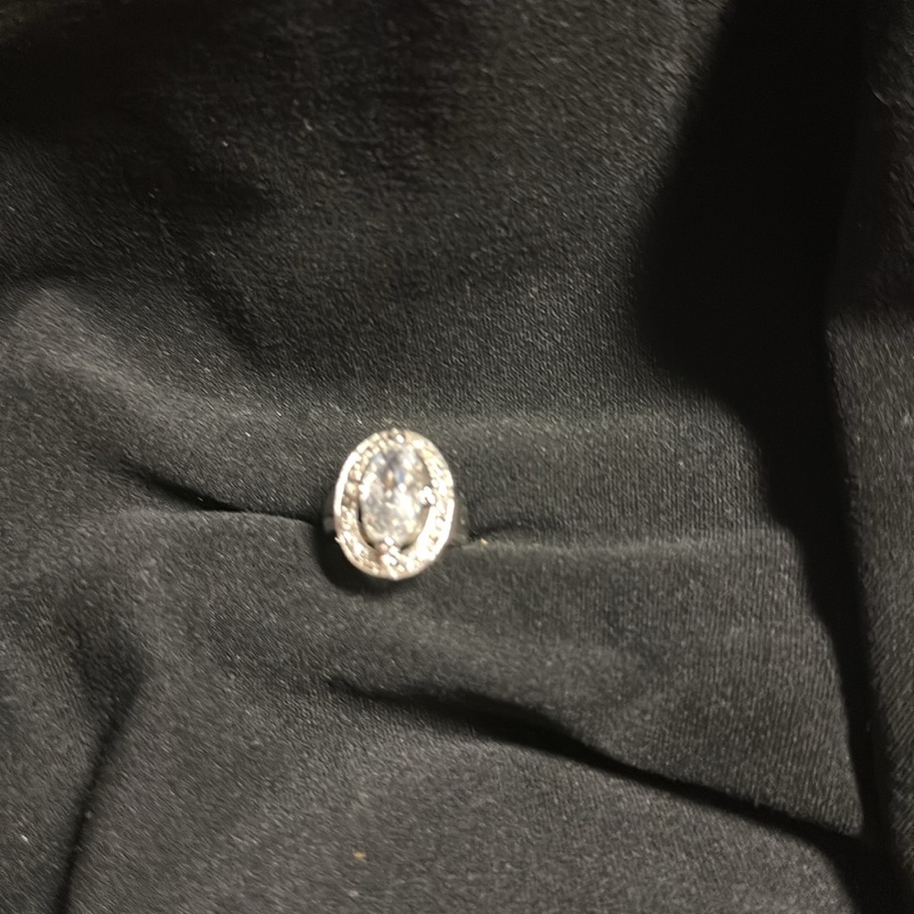 # 31 - Picture 2 of 2